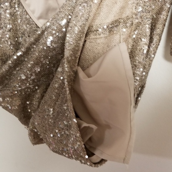 Antonio Melani Sabo Off The Shoulder Bell Sleeve Sequin Dress Champagne 4 NWT - Picture 9 of 16